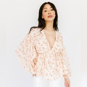 Charlotte floral top • medium • deep v neck
